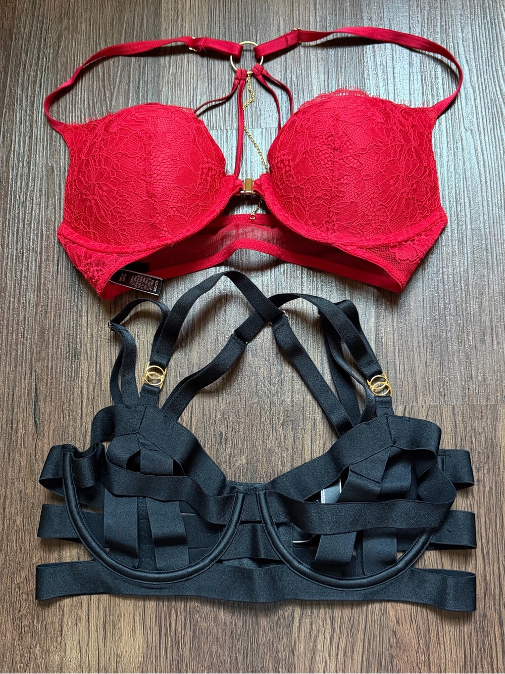 Victoria's Secret Red Lace Front Closure & Black Strappy Cage Bra Set